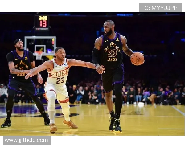 2003年小牛队与湖人队的经典对决回顾与战术分析 2003年小牛队与湖人队的经典对决回顾与战术分析